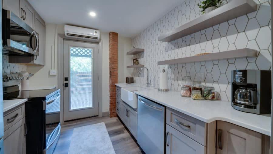 The Suite In A Historic Carriage House Kennett Square Buitenkant foto